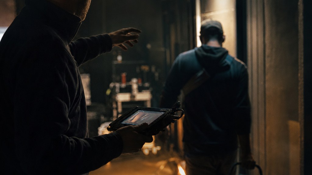 Containment, equipment and readings filmed as they happen