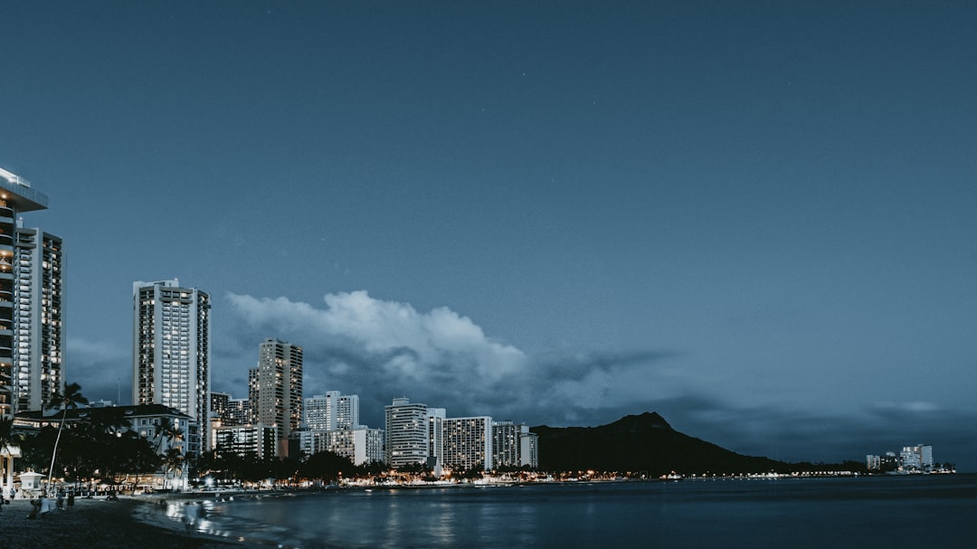 Honolulu city photo — Web Tonic