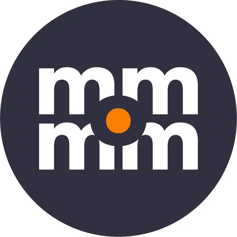 Momentumm Logo