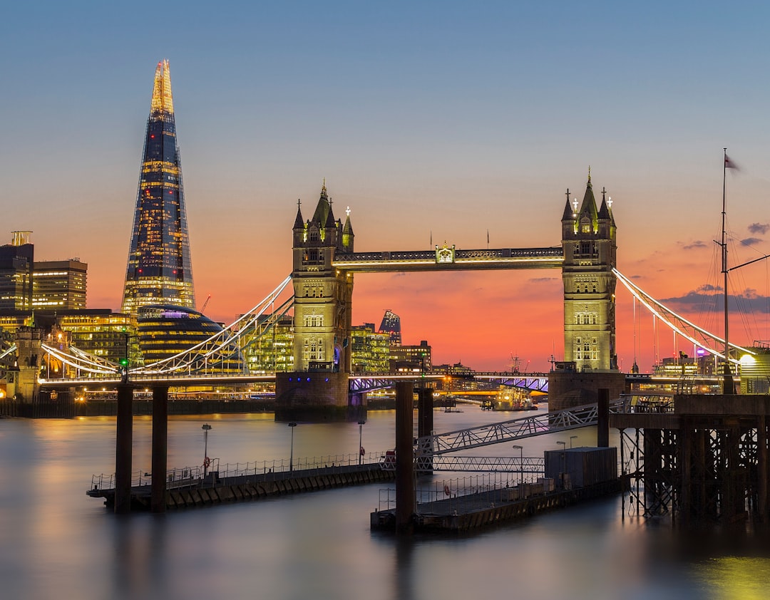 London city photo — Web Tonic