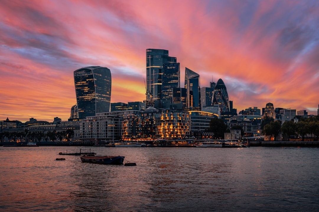 London city photo — Web Tonic