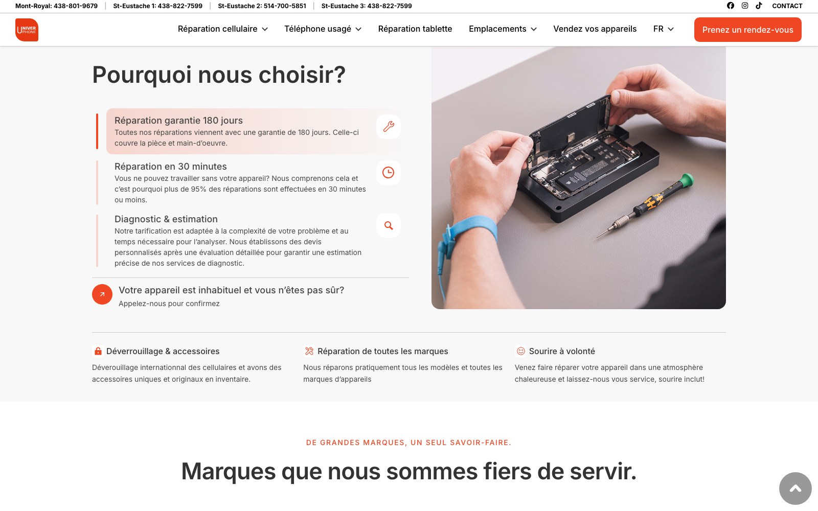 Why choose Univerphone: warranty, turnaround and free diagnostic beside a technician at work