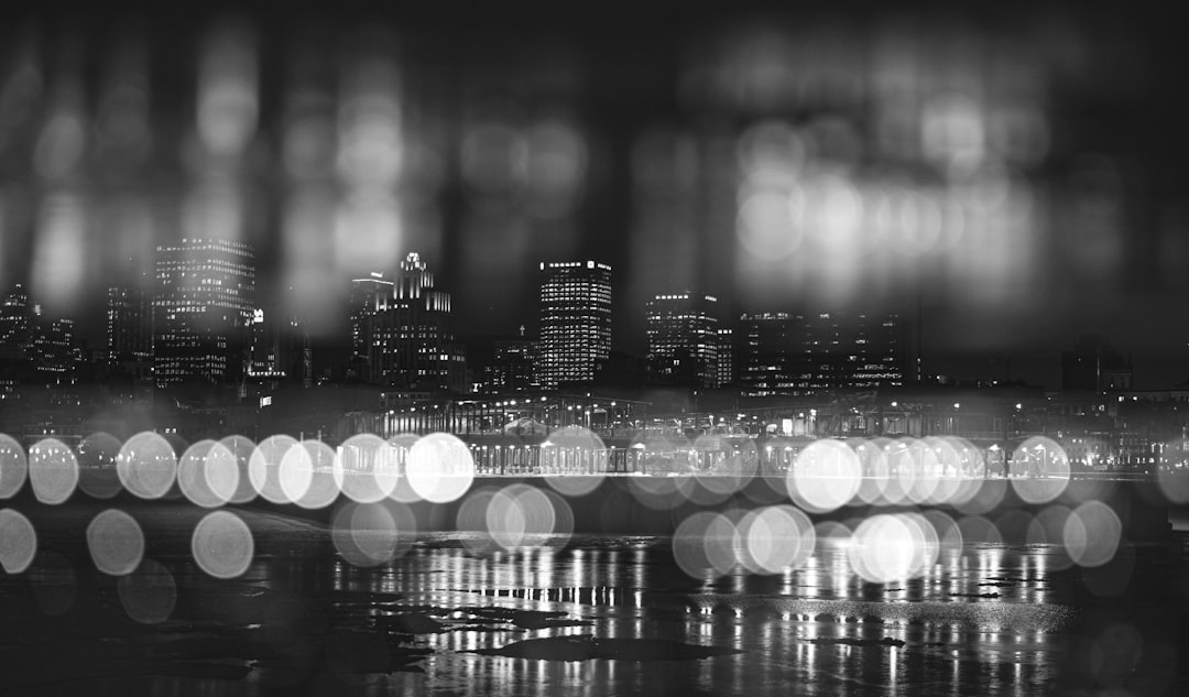 Montréal city photo — Web Tonic