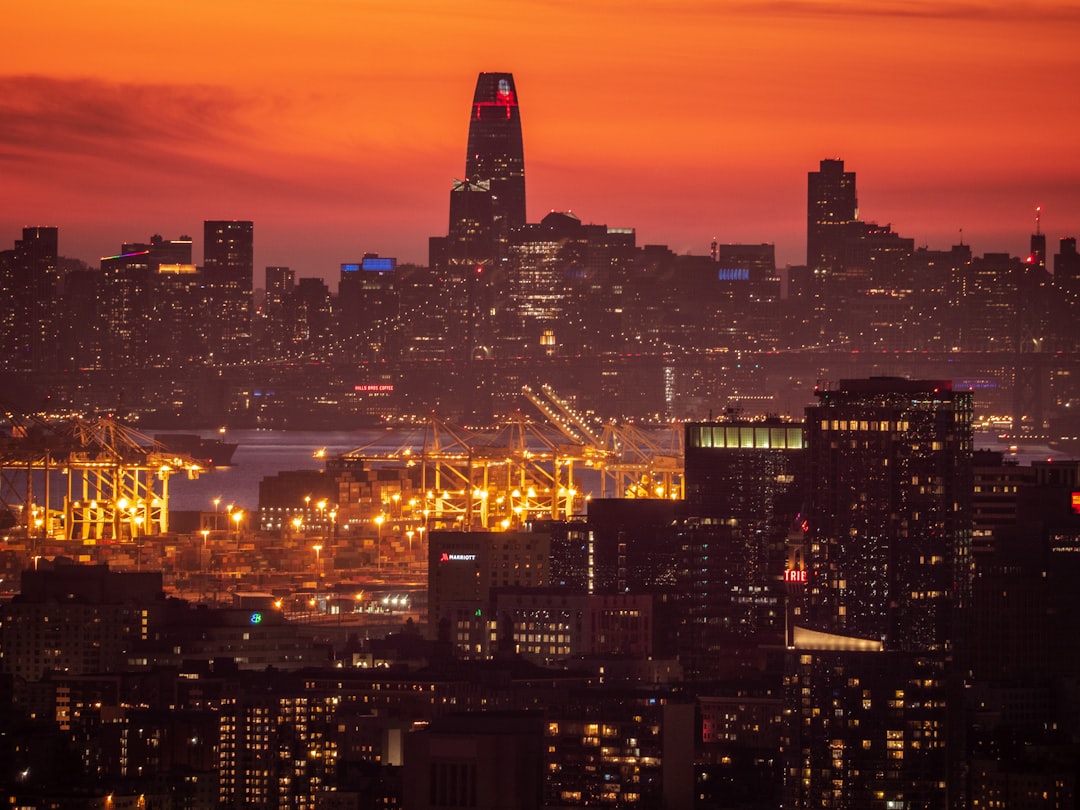 Oakland city photo — Web Tonic