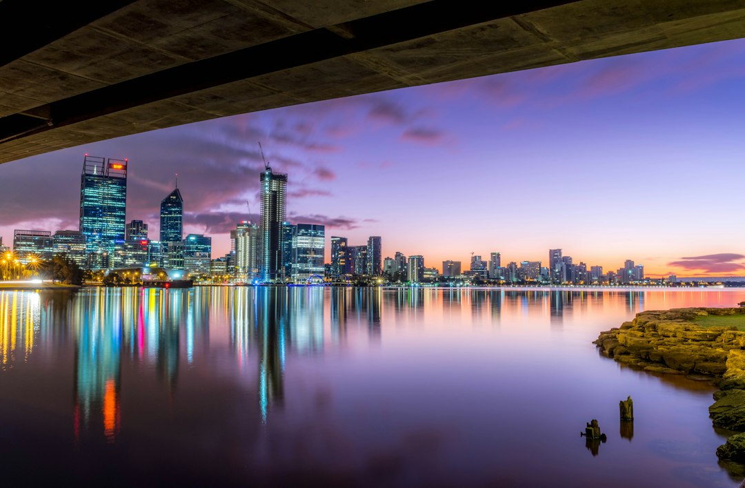 Aurora city photo — Web Tonic