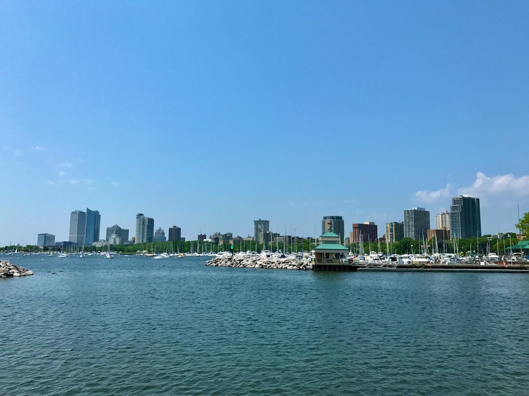 Milwaukee city photo — Web Tonic