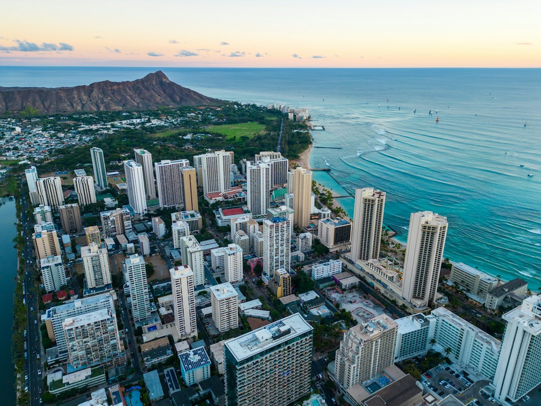 Honolulu city photo — Web Tonic
