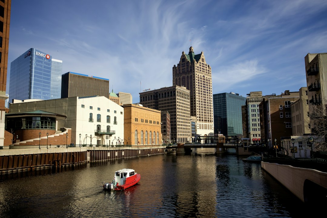 Milwaukee city photo — Web Tonic