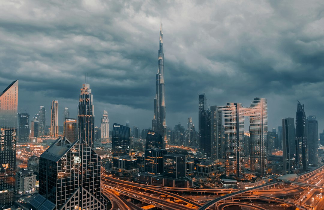 Dubai city photo — Web Tonic