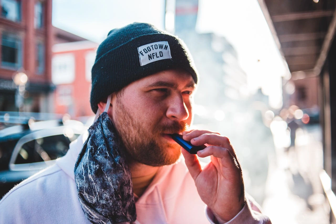 man-smoking-vape