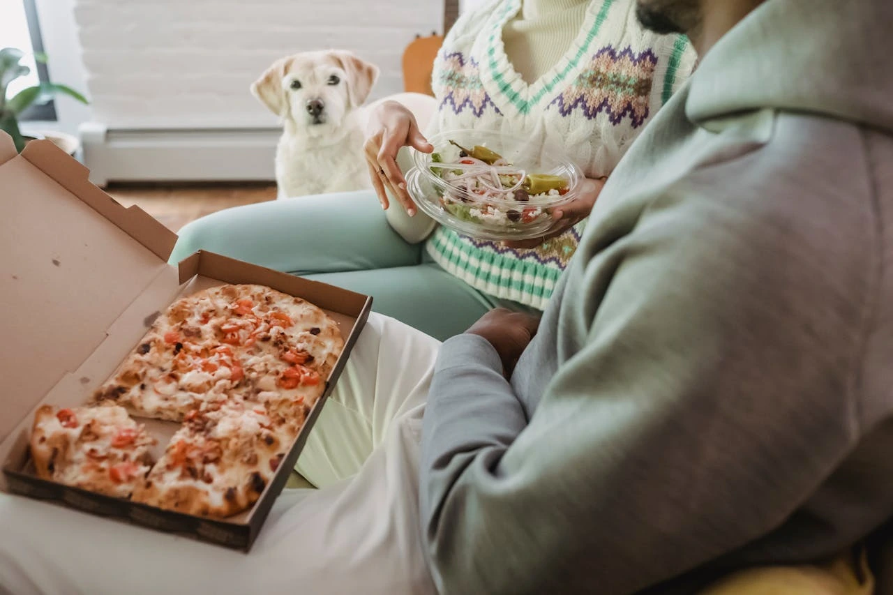 A couple eating