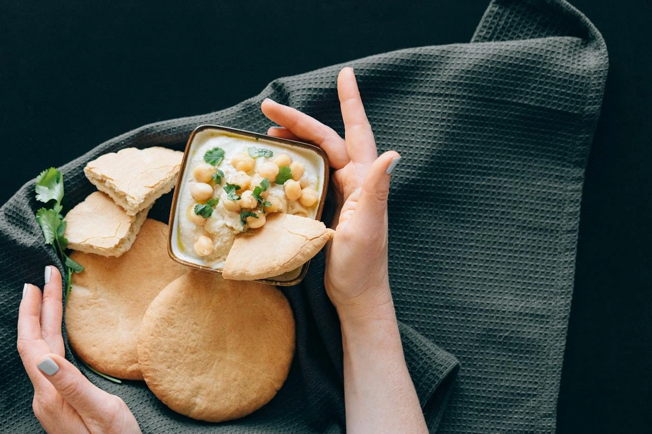 chickpeas-in-hummus