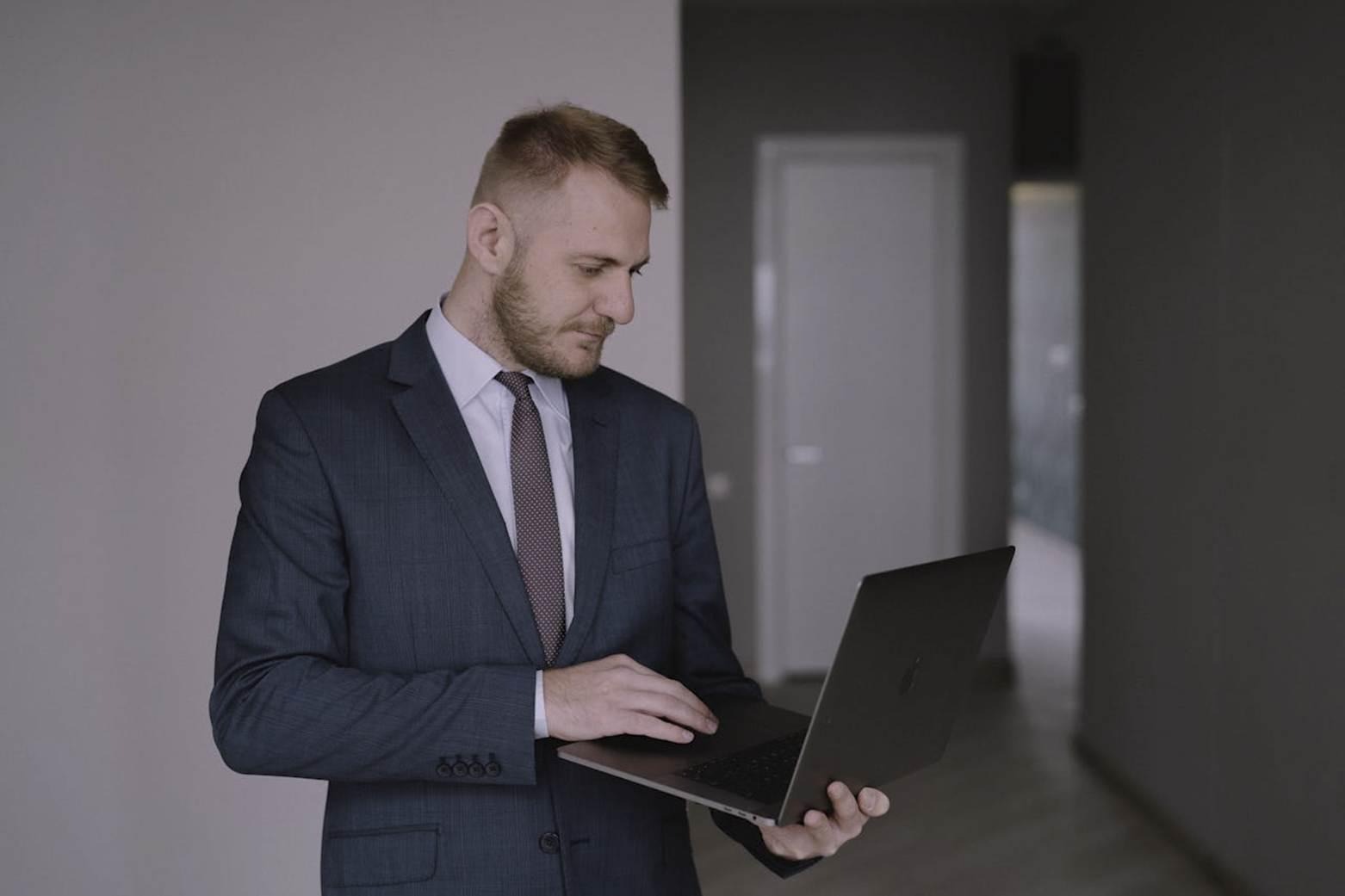 Why Small Business Owners Struggle with Sales and Leadership
