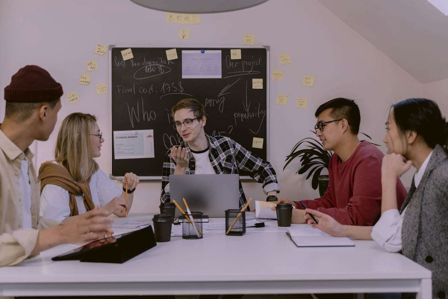How Does Venture Investing View AI in Drug Discovery and Trials