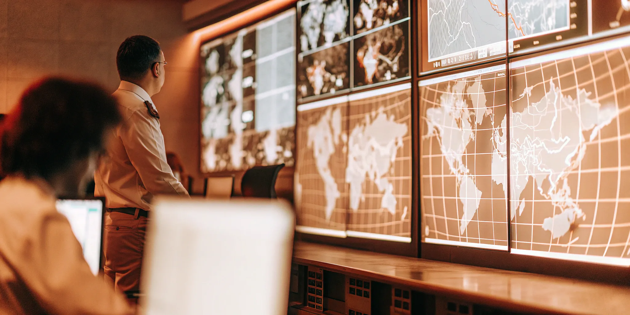 What is Continuous Threat Exposure Management? A Guide For CISOs and Vulnerability Teams