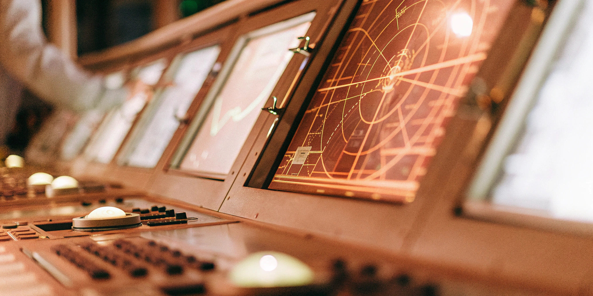 Exposure Management vs Vulnerability Management: Key Differences