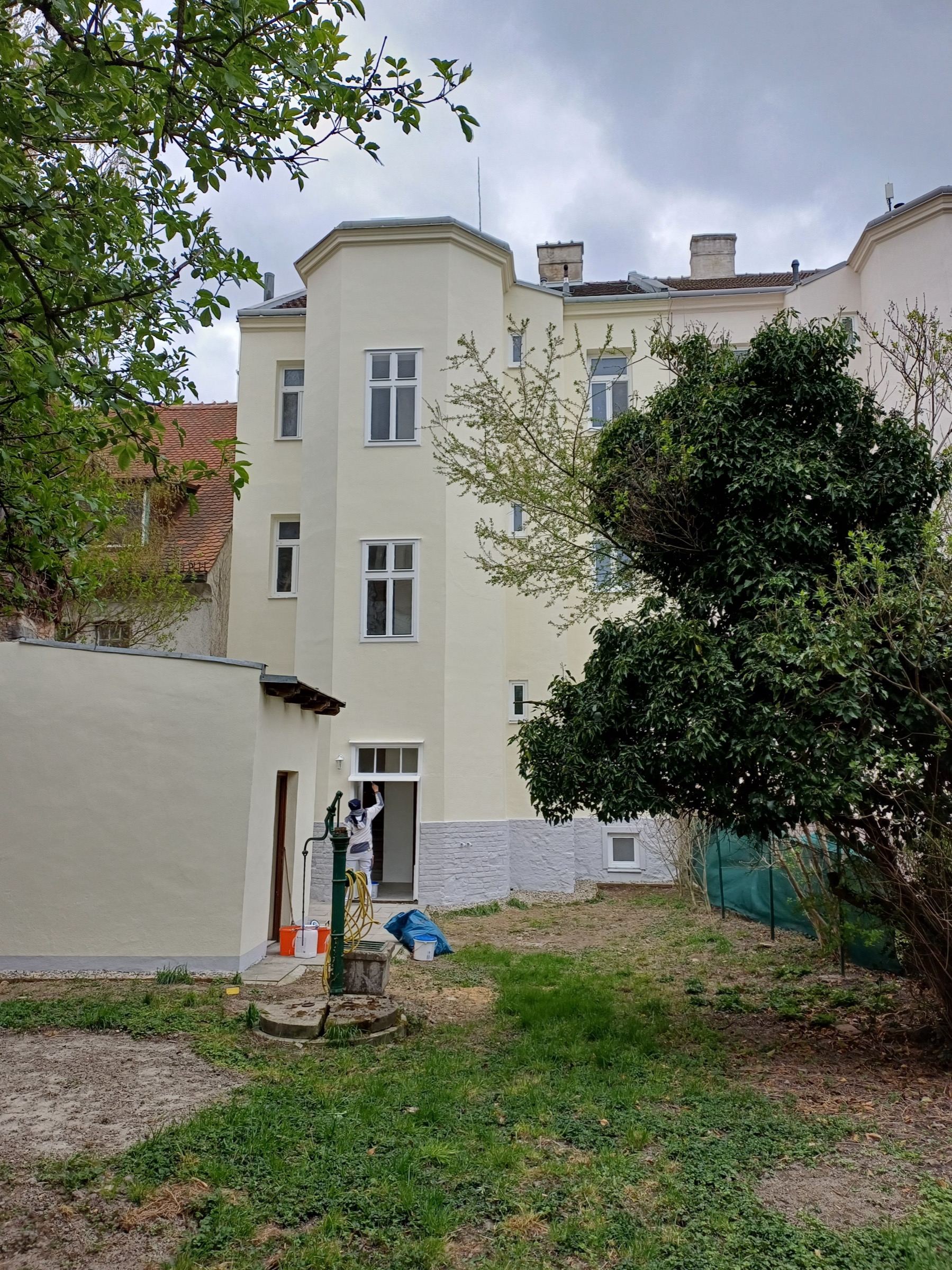 Innenhof und Garten
