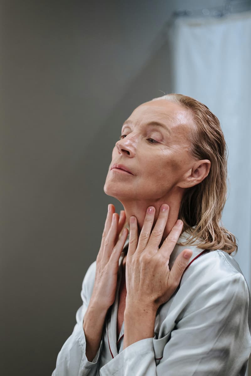 Anti-ageing injectables by age guide DimAllure London