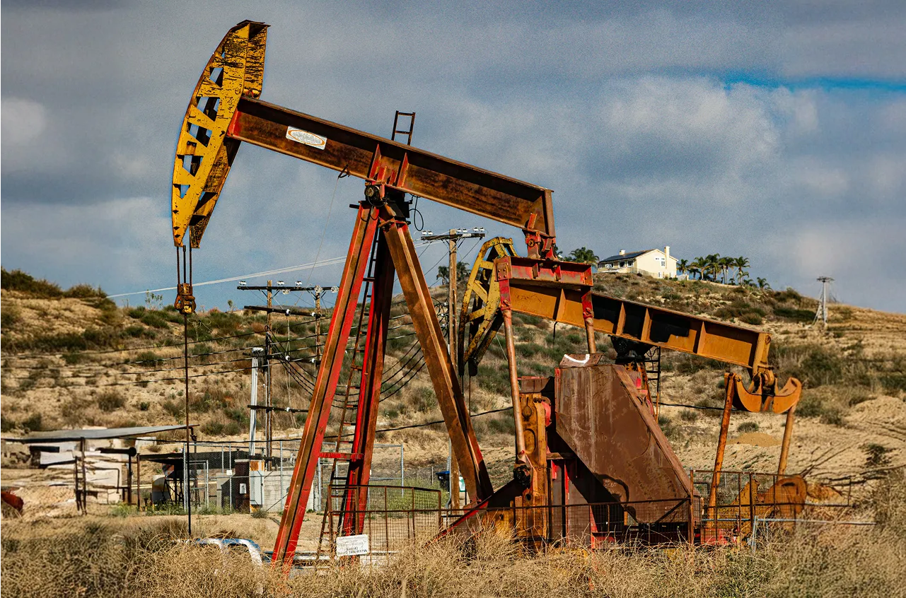 Oil pumpjack