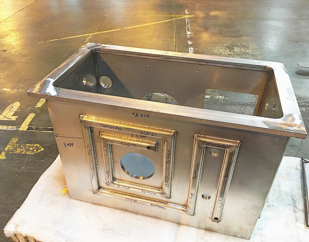 Completed UHV chamber system inspected and tested at IMT Precision