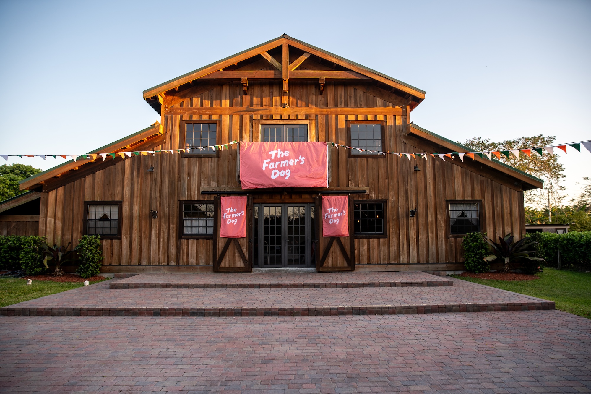 Custom event branding for The Farmer’s Dog, produced by Allaway