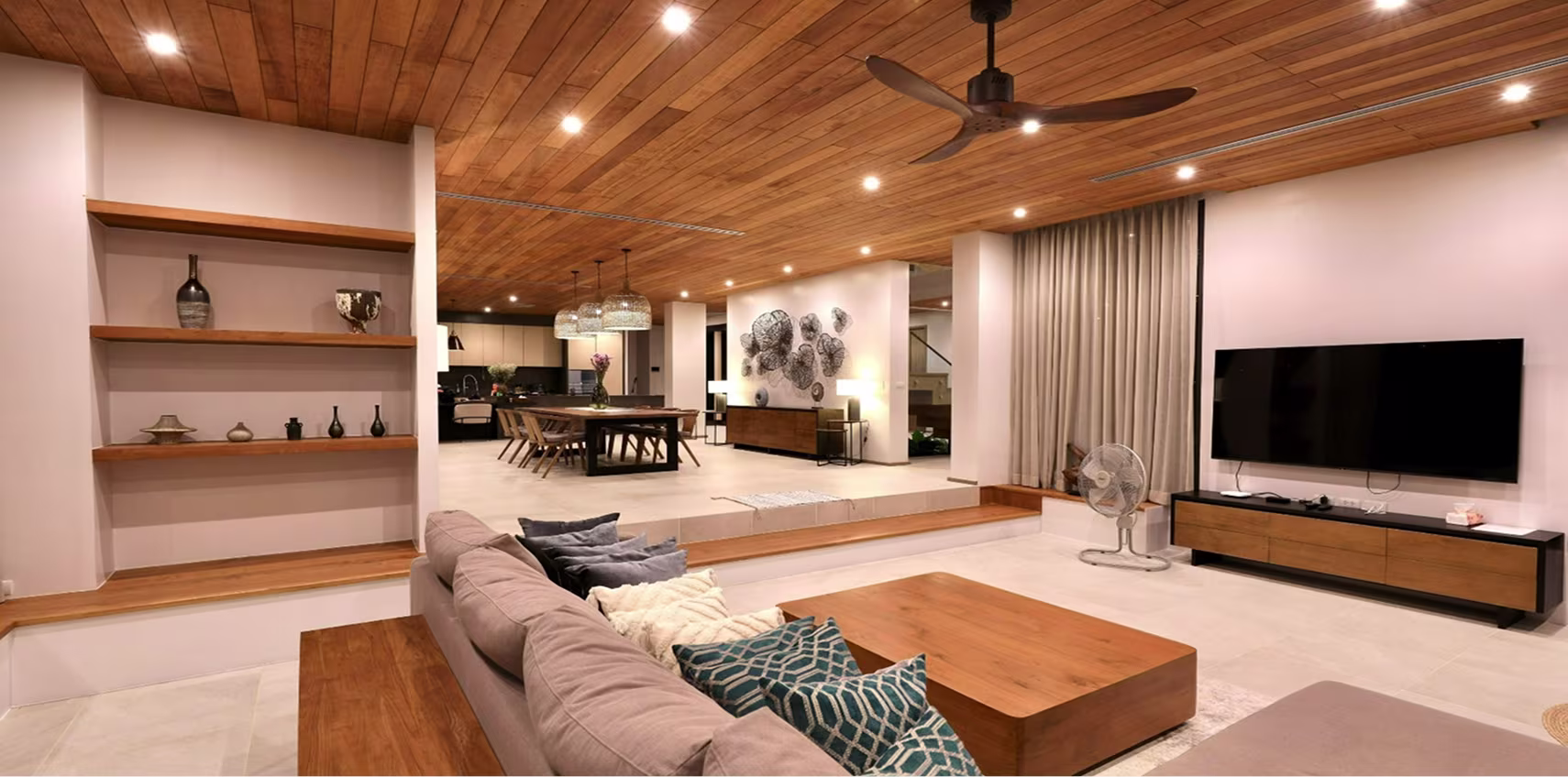 Beachside Villa Malibu by Revails