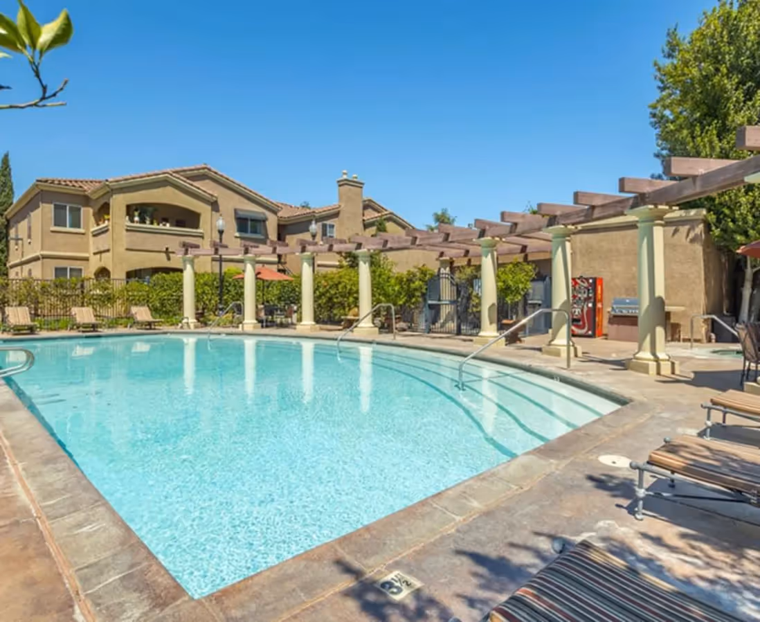 Pool and outdor area