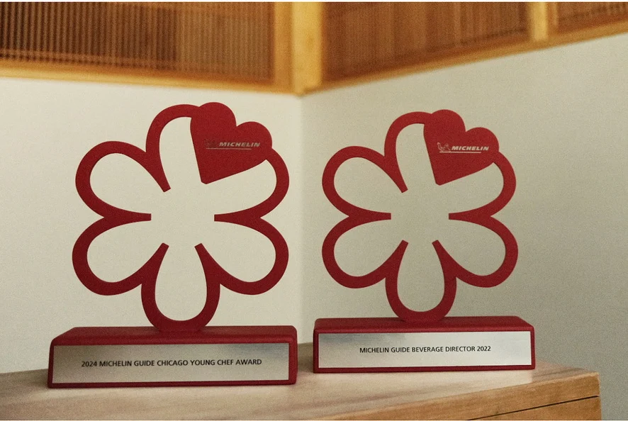 Michelin Guide award trophies displayed at Kumiko