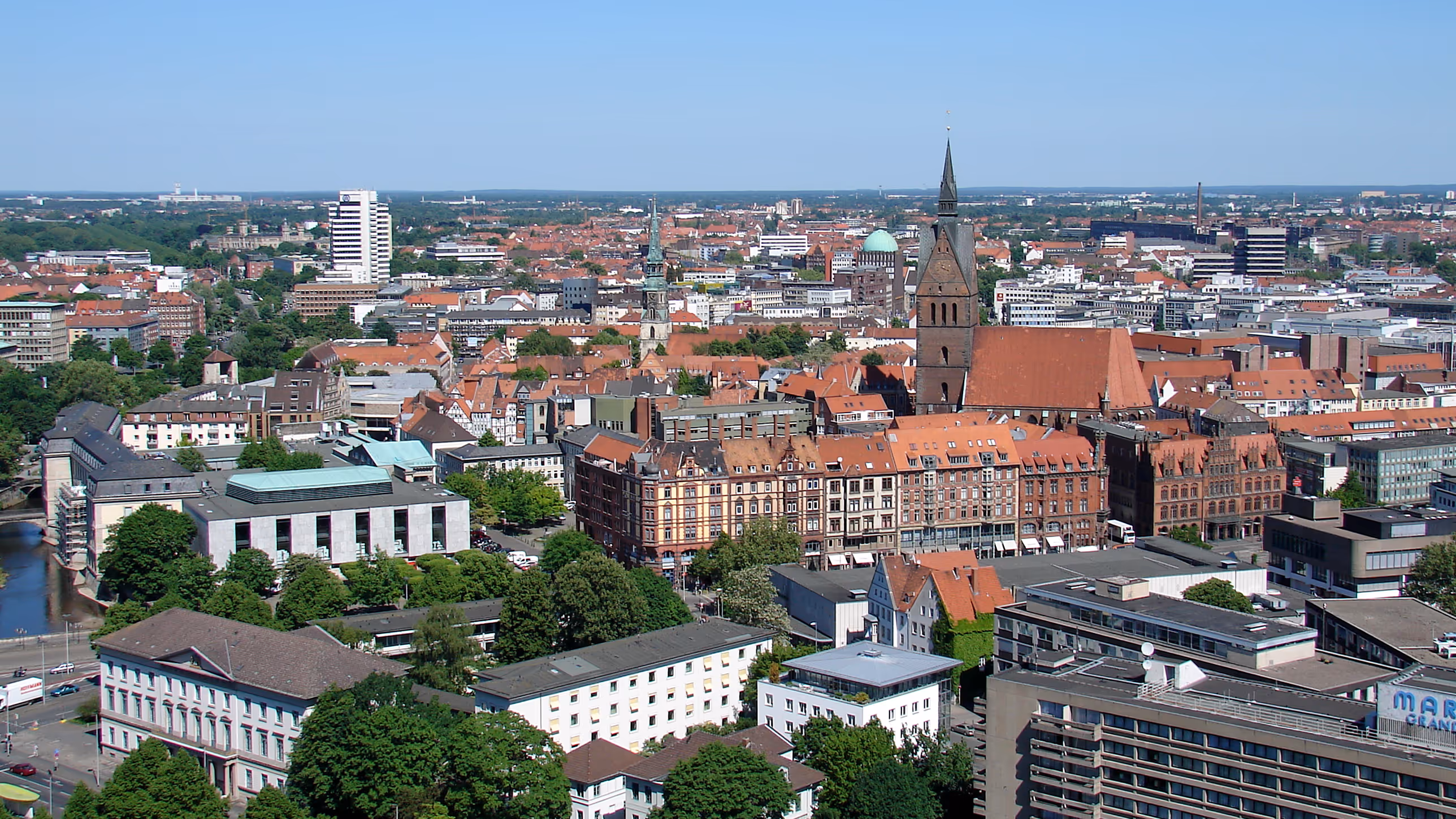 Neues Rathaus in Hannover als Standortbezug für DGNB Zertifizierung und nachhaltige Bauprojekte