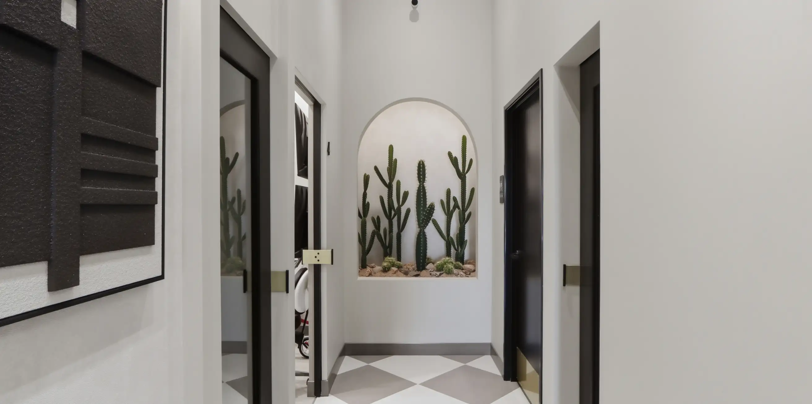 Aram Dental Studio office