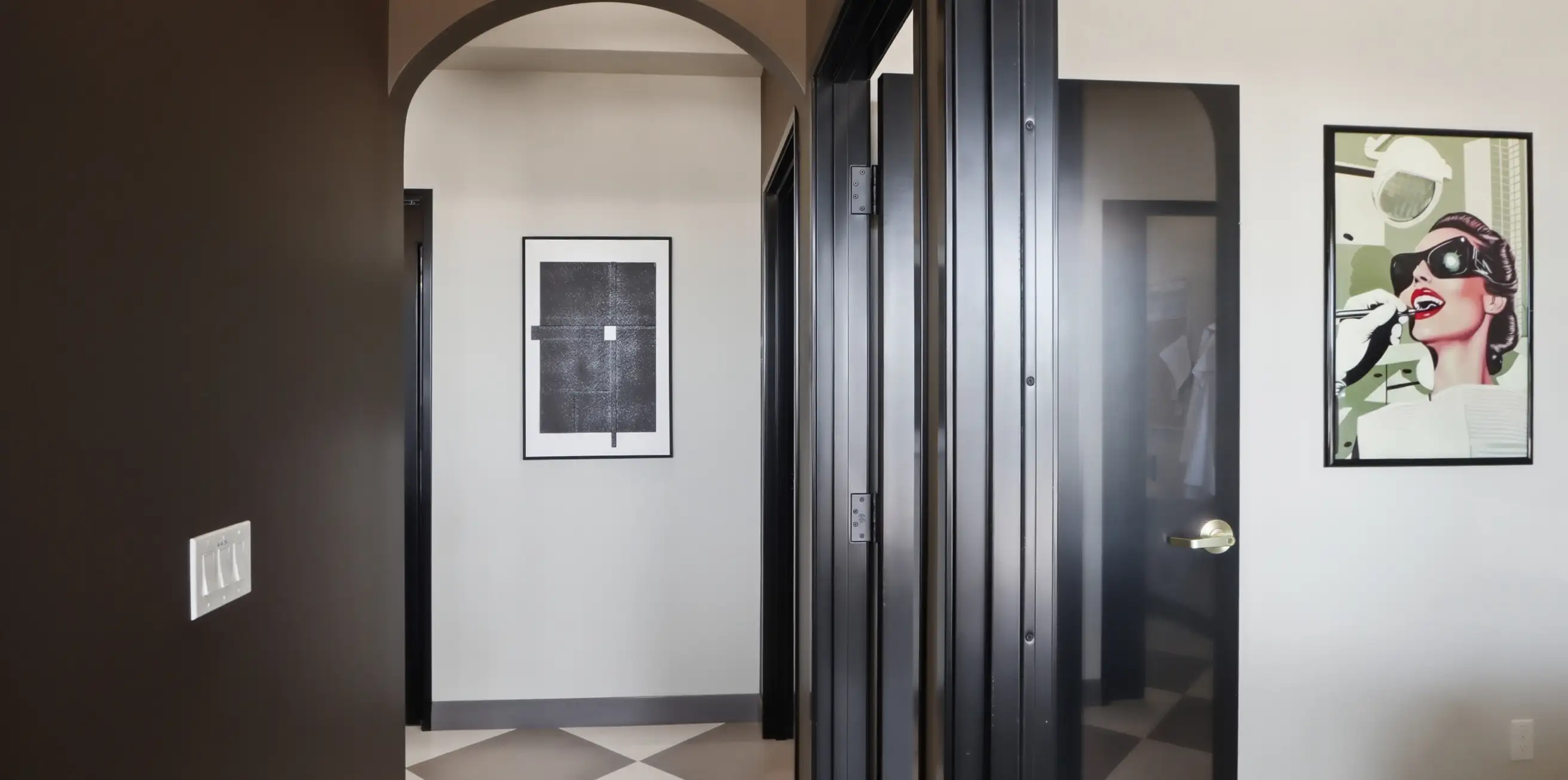Aram Dental Studio office