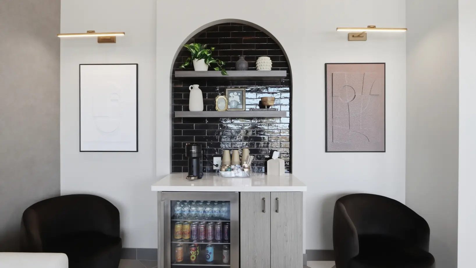 Aram Dental Studio office