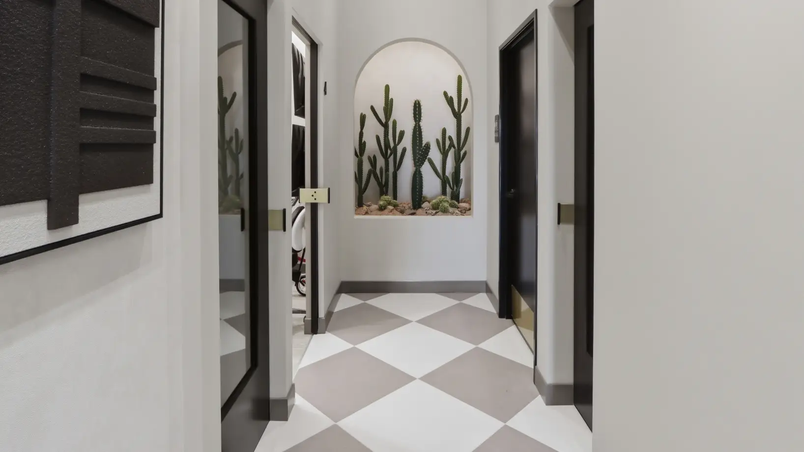 Aram Dental Studio office