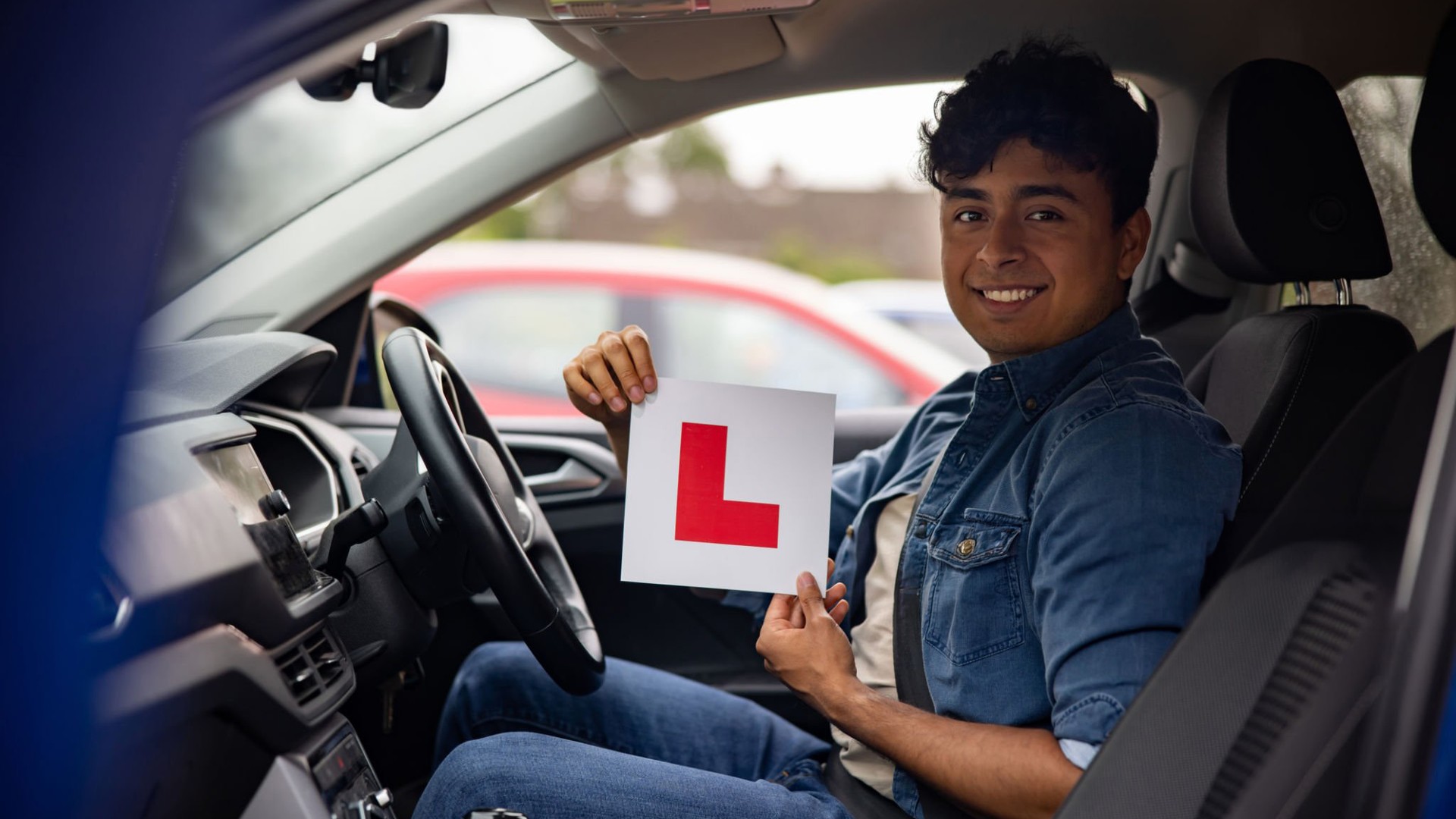 How Driving Instructors Can Build Their Own Brand on Flexidrive
