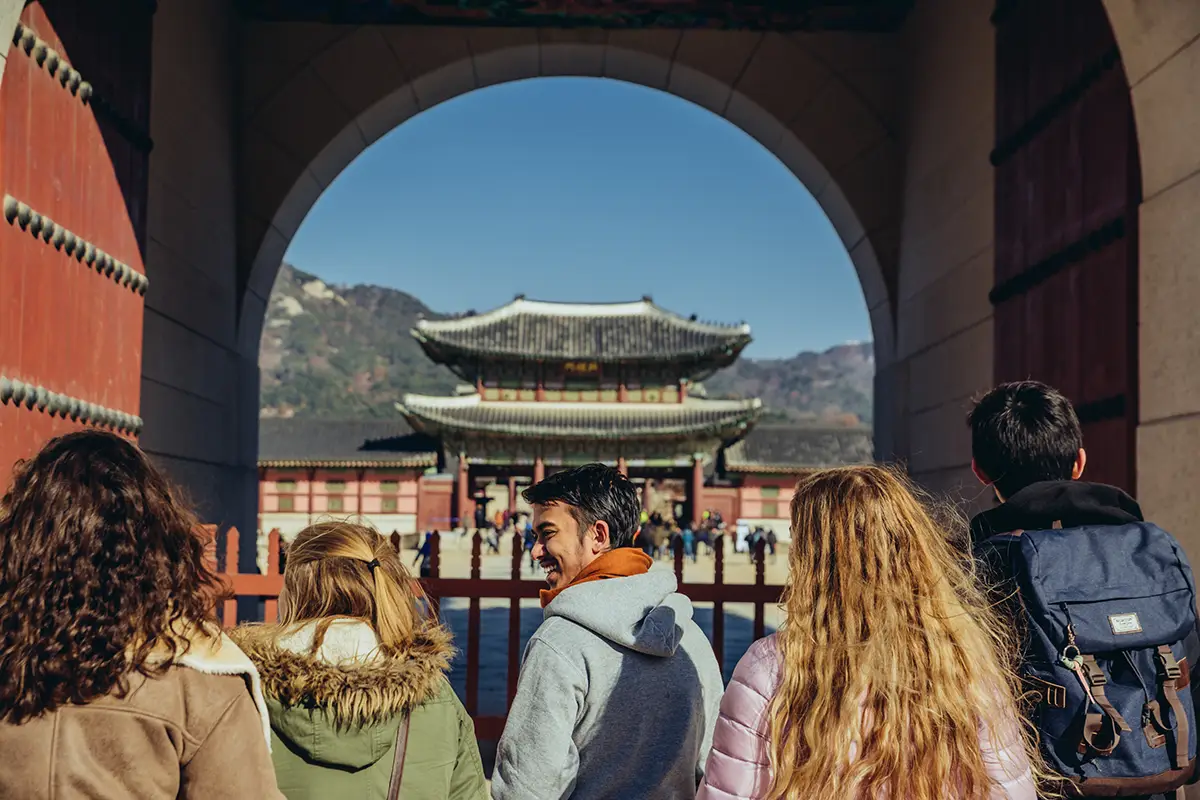 Minerva University students at a palace in Seoul, Korea immersing themselves in the local culture.
