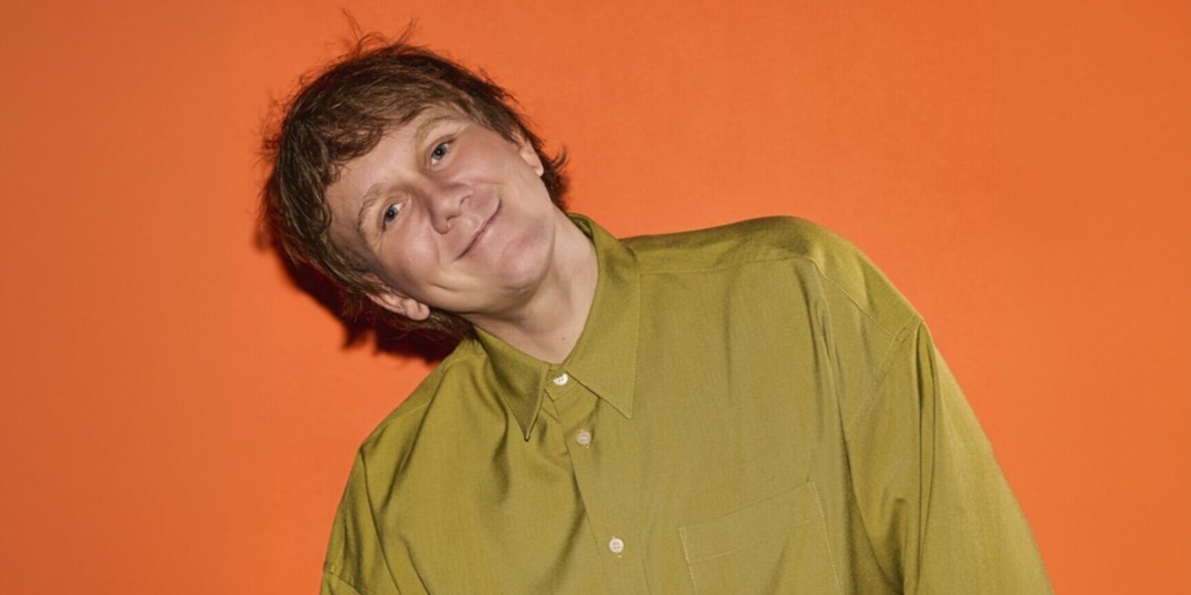 JOSH THOMAS: JIGGLE, JIGGLE