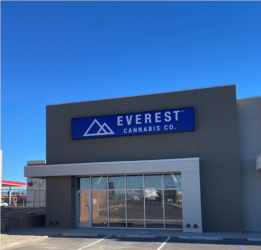 Everest Las Cruces storefront
