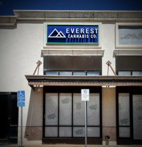 Everest Albuquerque storefront