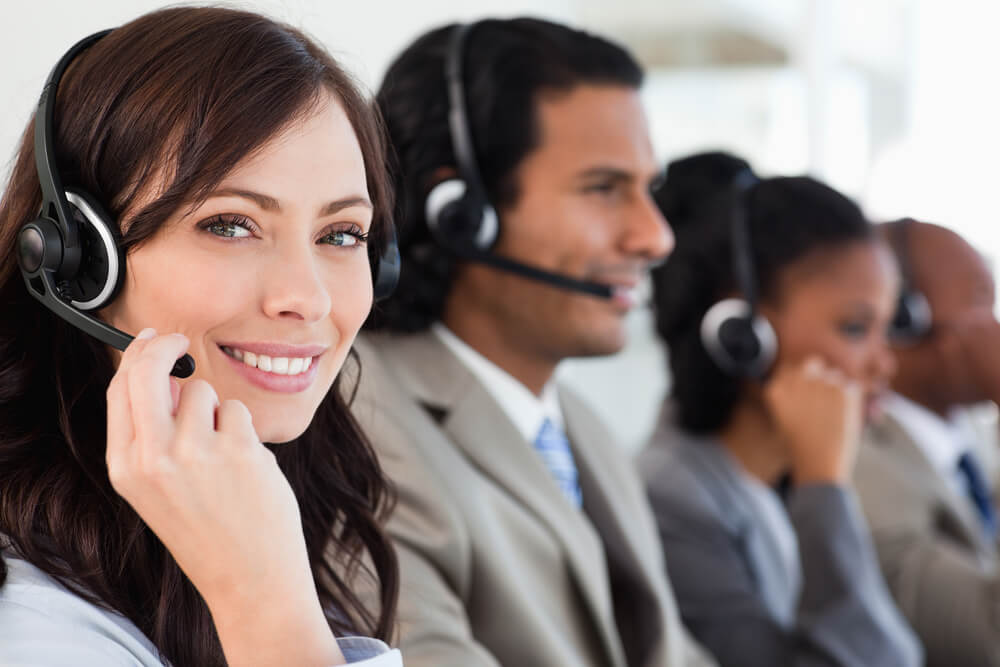  Business uses a combination of livce chat support and AI to boost onboarding. 