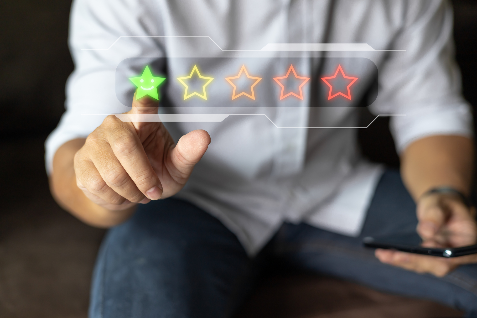 man rating a business