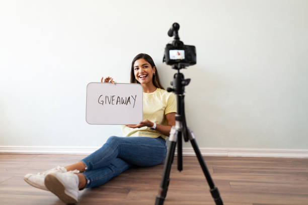 influencer organizing a social media giveaway 