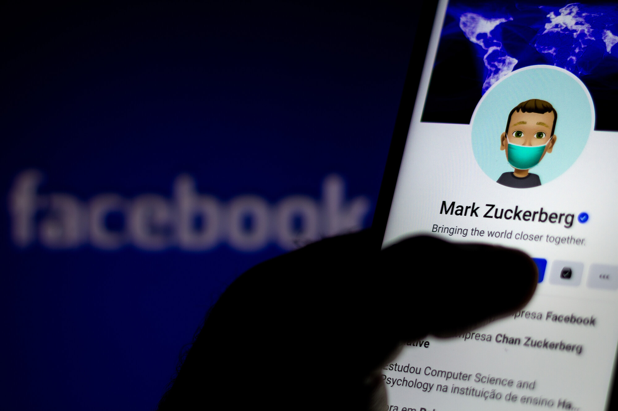 photo of a Facebook profile optimized for SEO in Miami