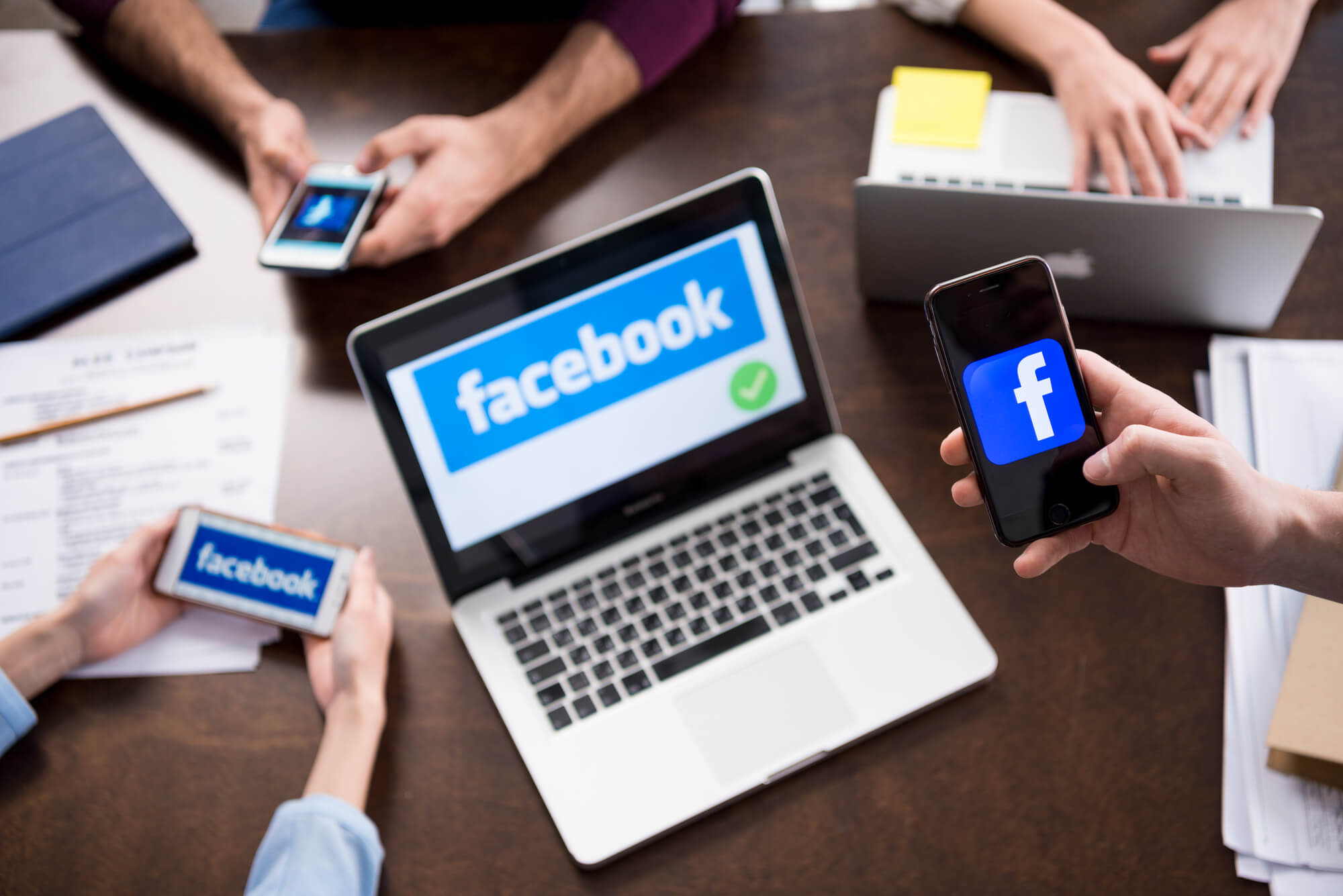 The Miami SEO company setting up client's quick replies on Facebook. 