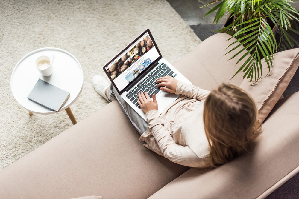 Web designer adding product recommendation system to a client's Miami web design.