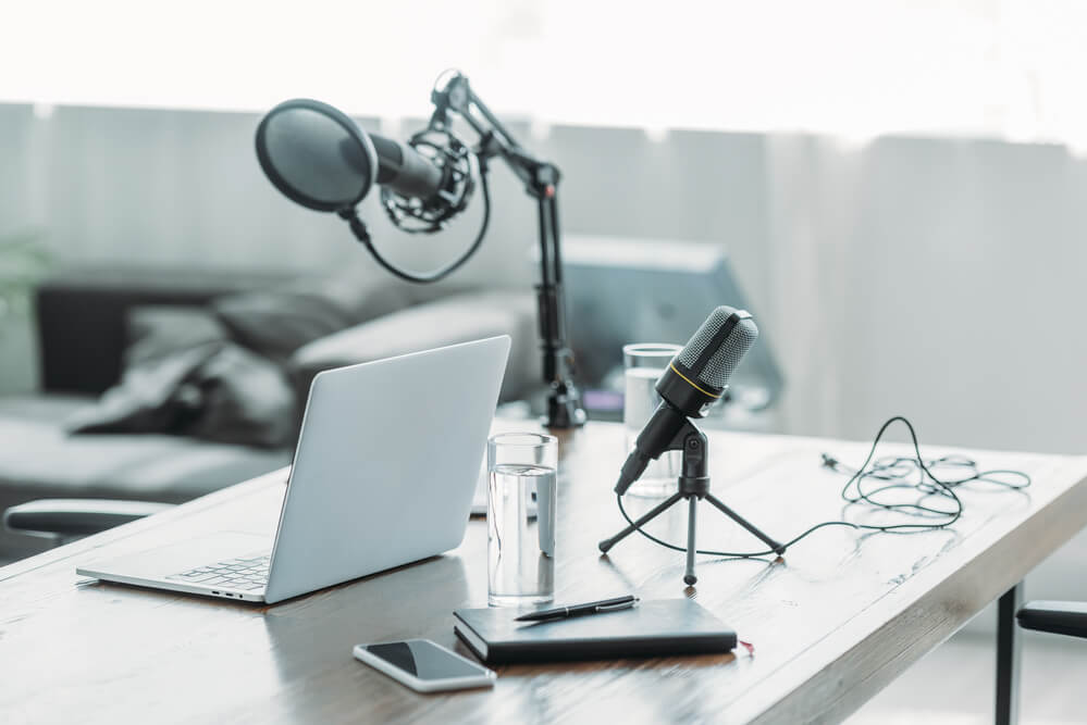 SEO company in Florida starts a podcast with basic equipment