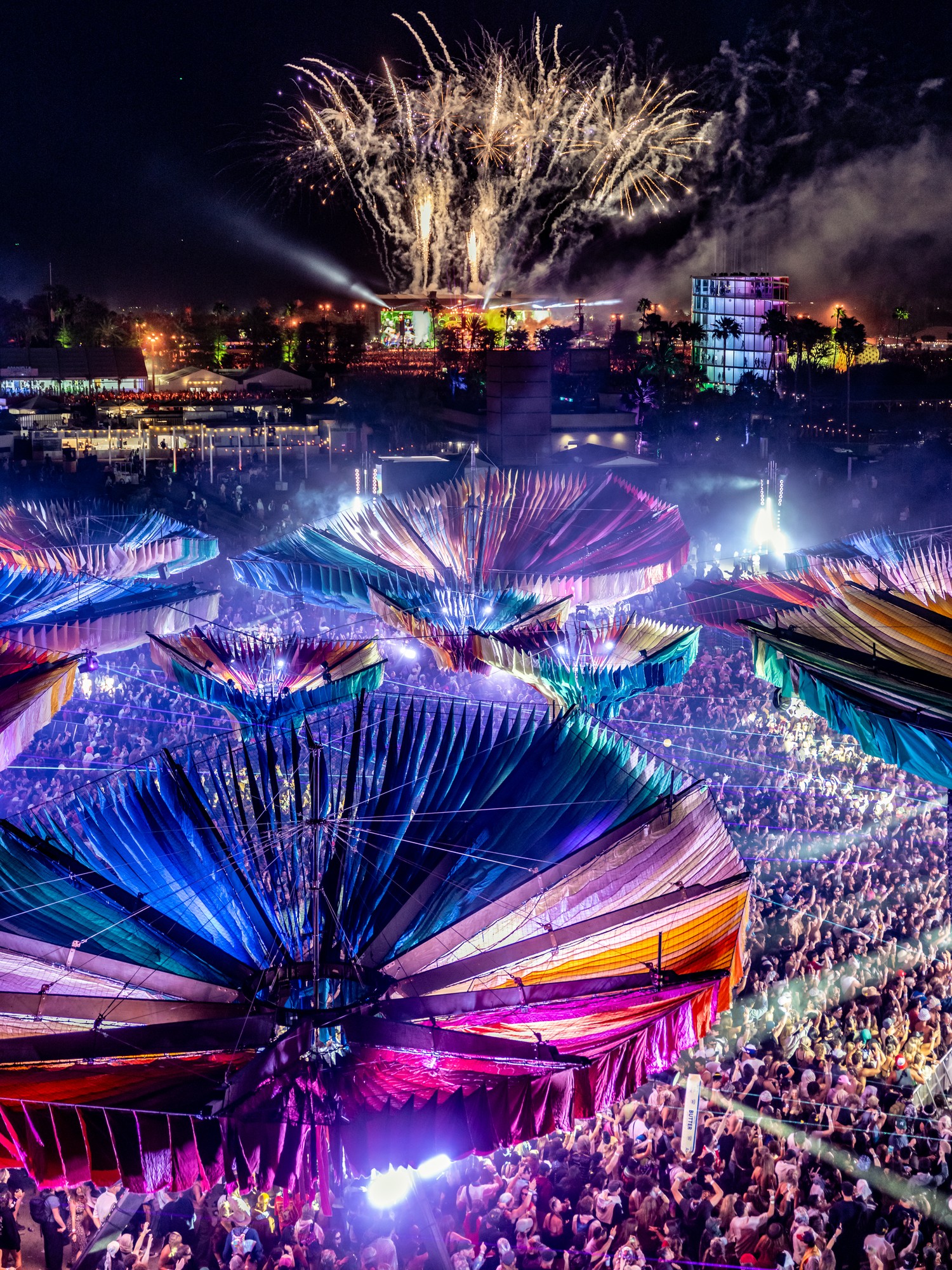 Coachella 2026 Do LaB Stage — GLP X5 Maxx beam looks at peak set, Jake Roeber LD.