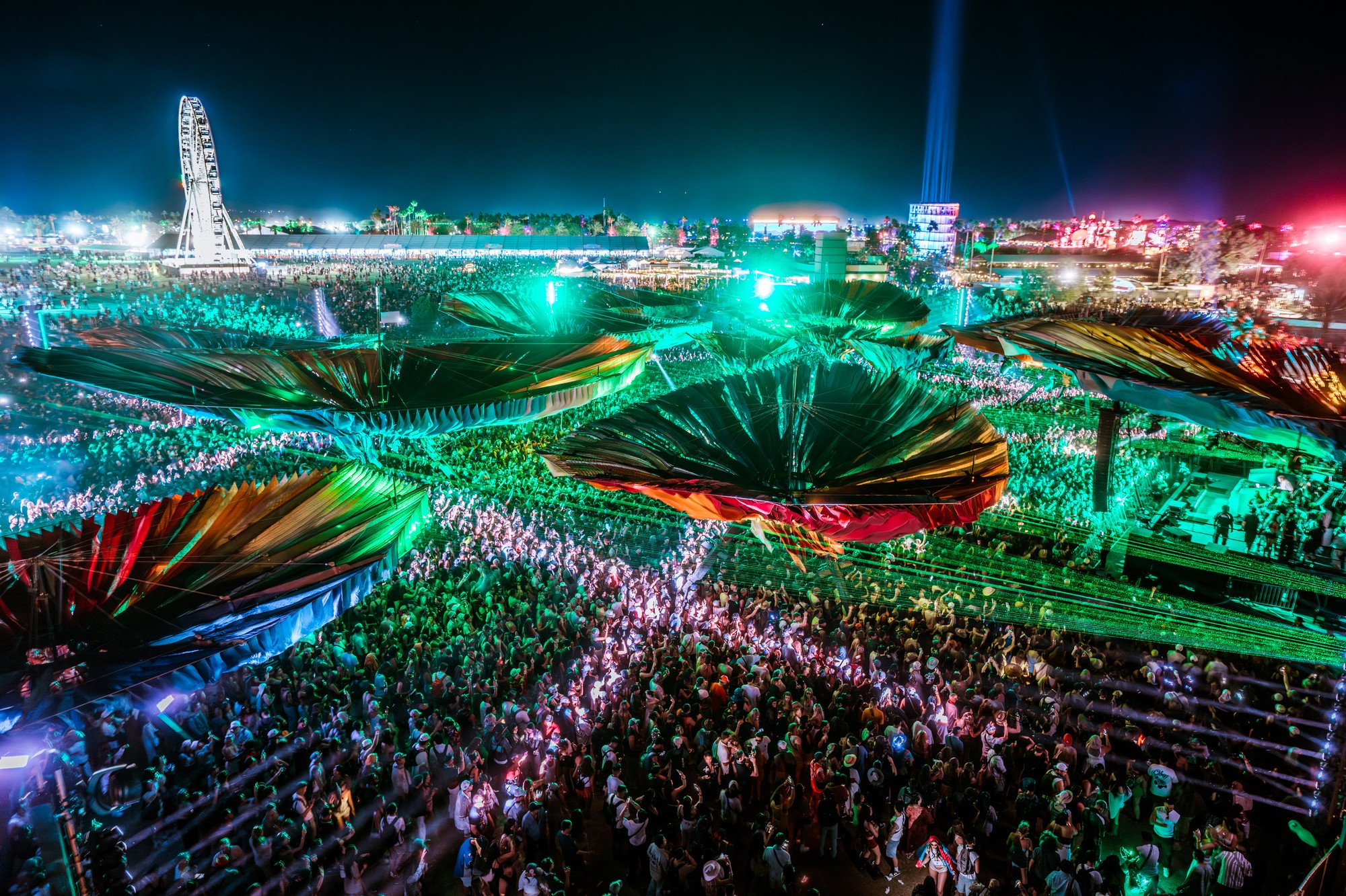 Coachella 2026 Do LaB Stage crowd shot — festival lighting design by Visually Impressive Productions.
