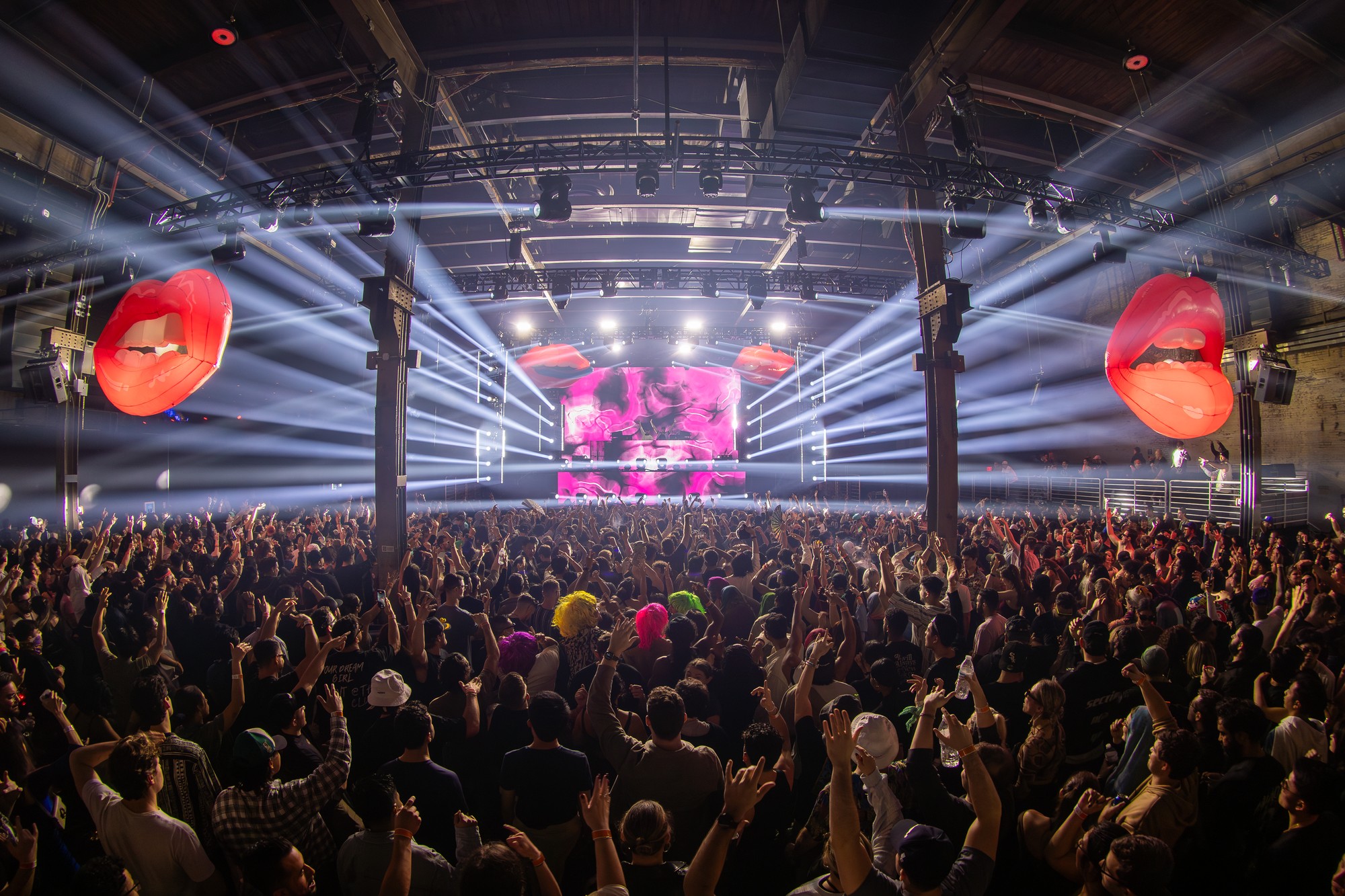 SIDEPIECE — The Home Run Tour at Brooklyn Mirage — production design, lighting, and laser operation by Jake Roeber, Visually Impressive Productions. Photo: @chrislavado.