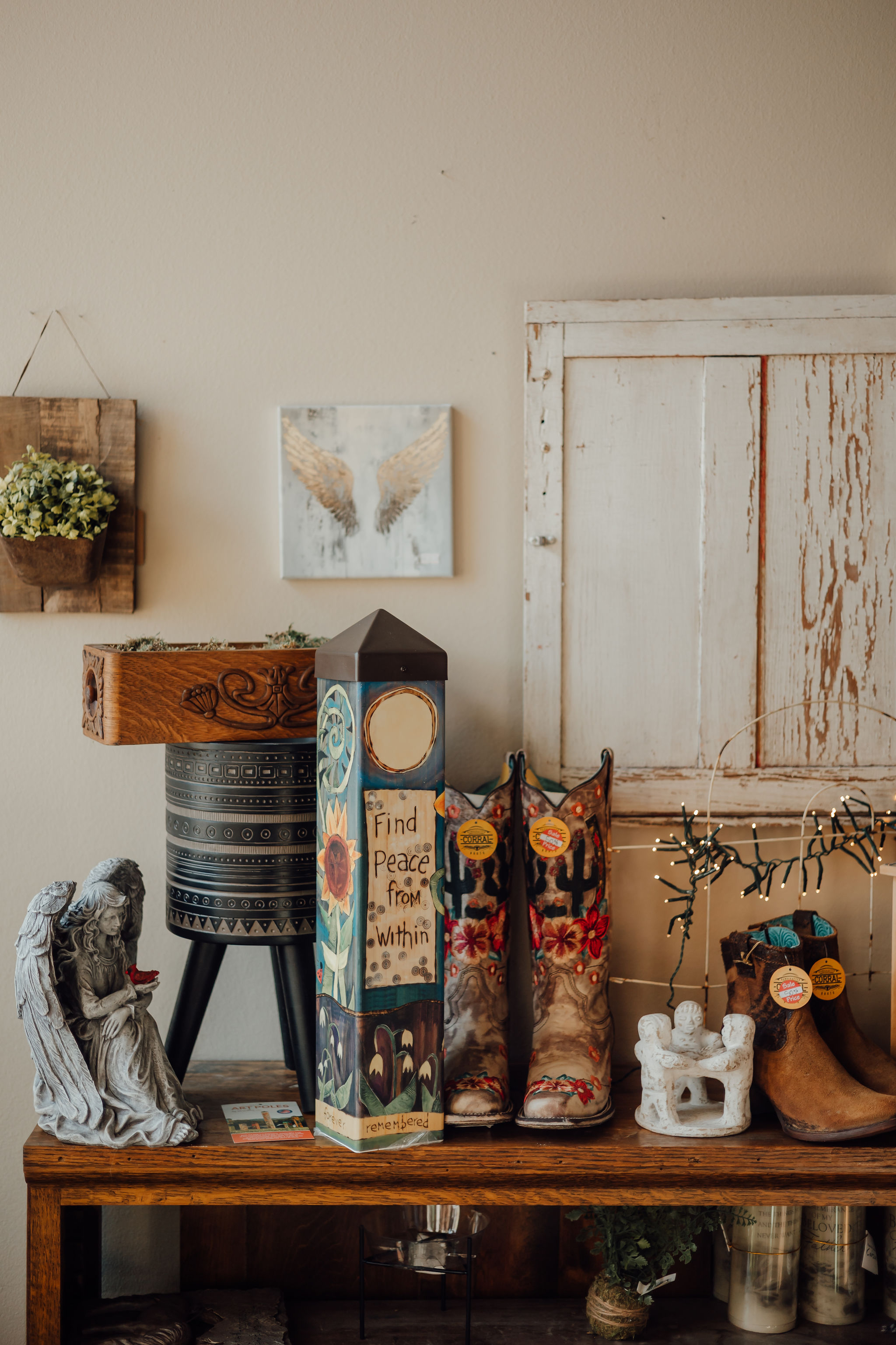 Flowers and treasures at Simply Blooming