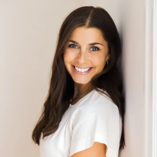 Sarah Tone